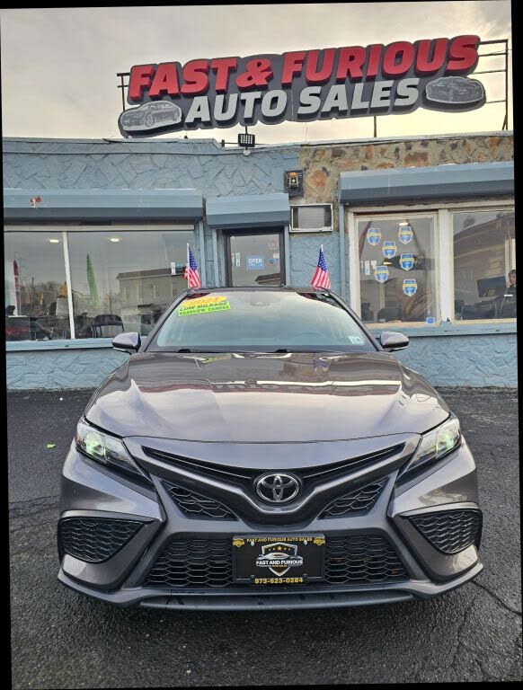 2021 Toyota Camry SE AWD