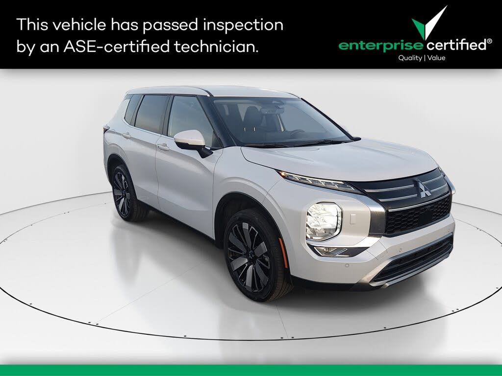 2025 Mitsubishi Outlander SE FWD