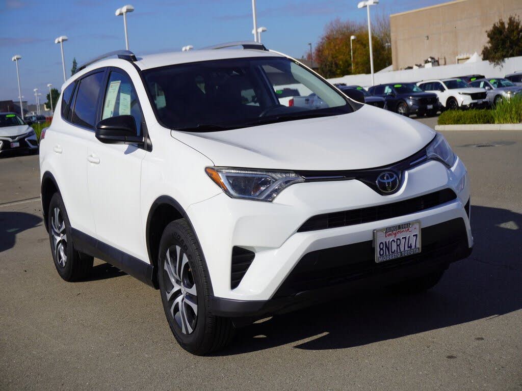2018 Toyota RAV4 LE AWD