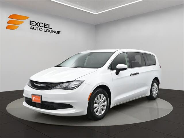 2021 Chrysler Voyager L FWD