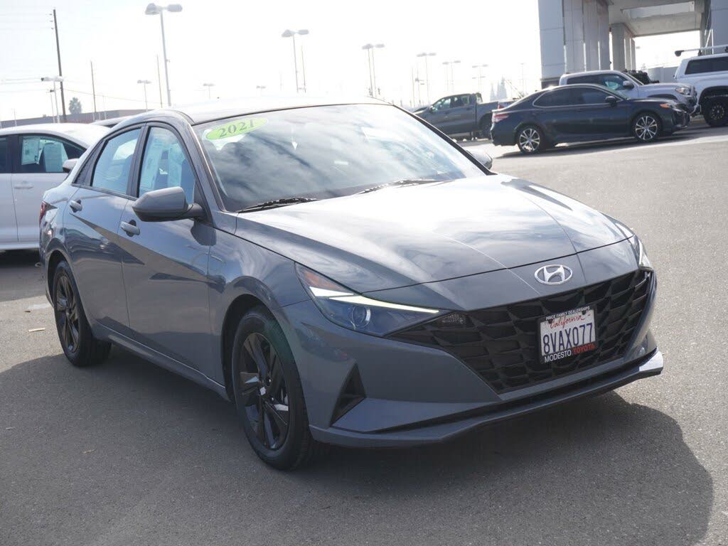 2021 Hyundai Elantra SEL FWD