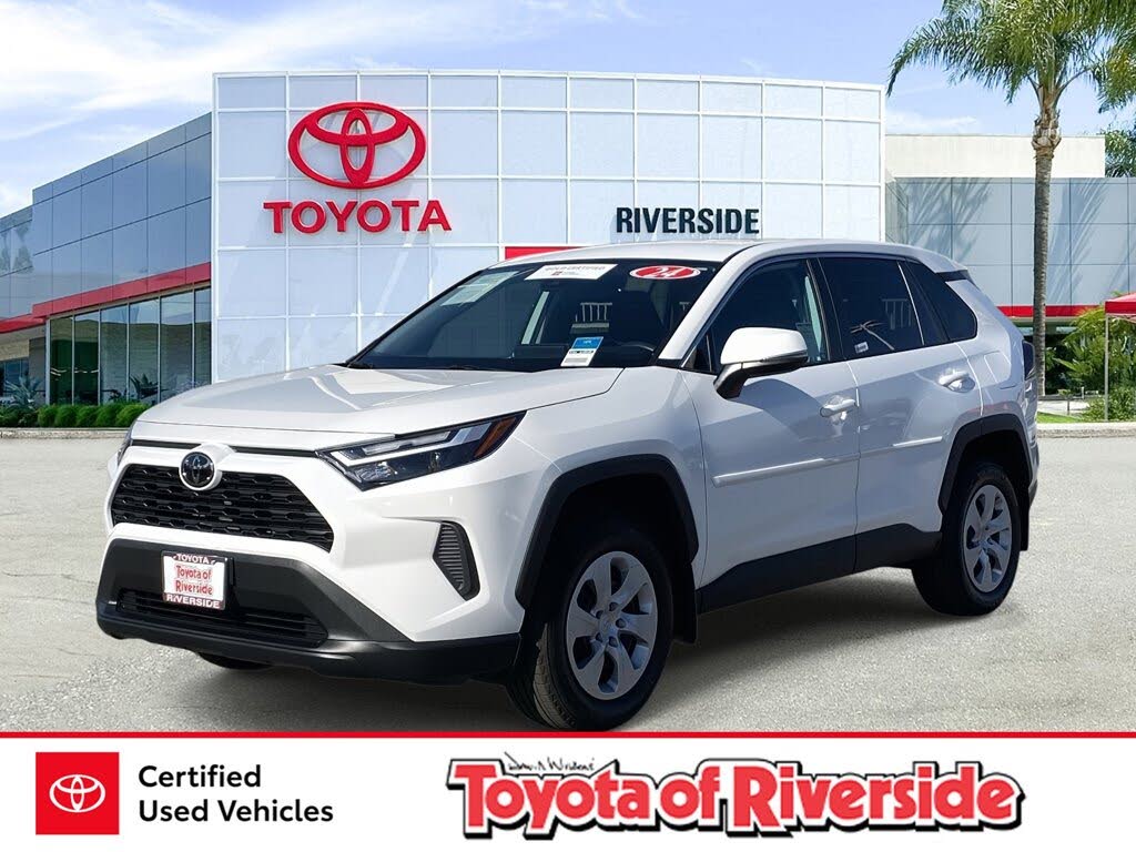 2024 Toyota RAV4 LE FWD