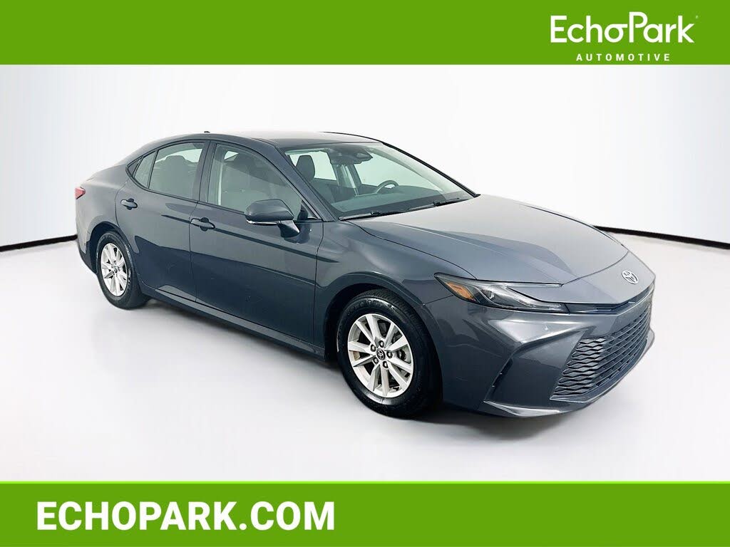 2025 Toyota Camry LE FWD