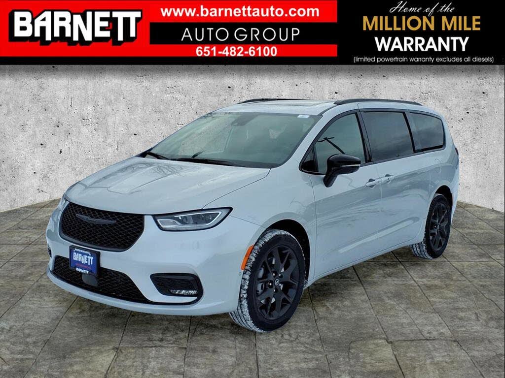 2026 Chrysler Pacifica Limited AWD