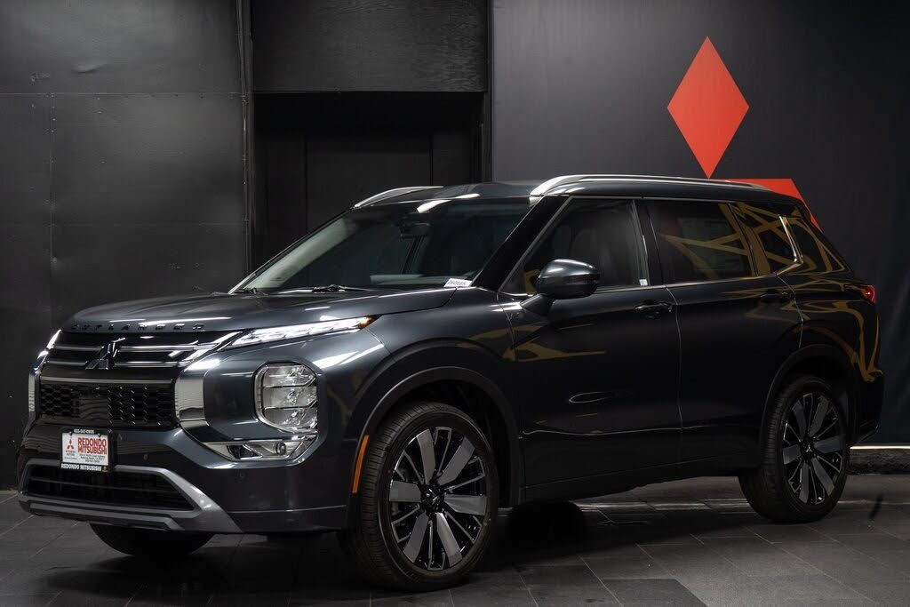 2026 Mitsubishi Outlander SEL FWD