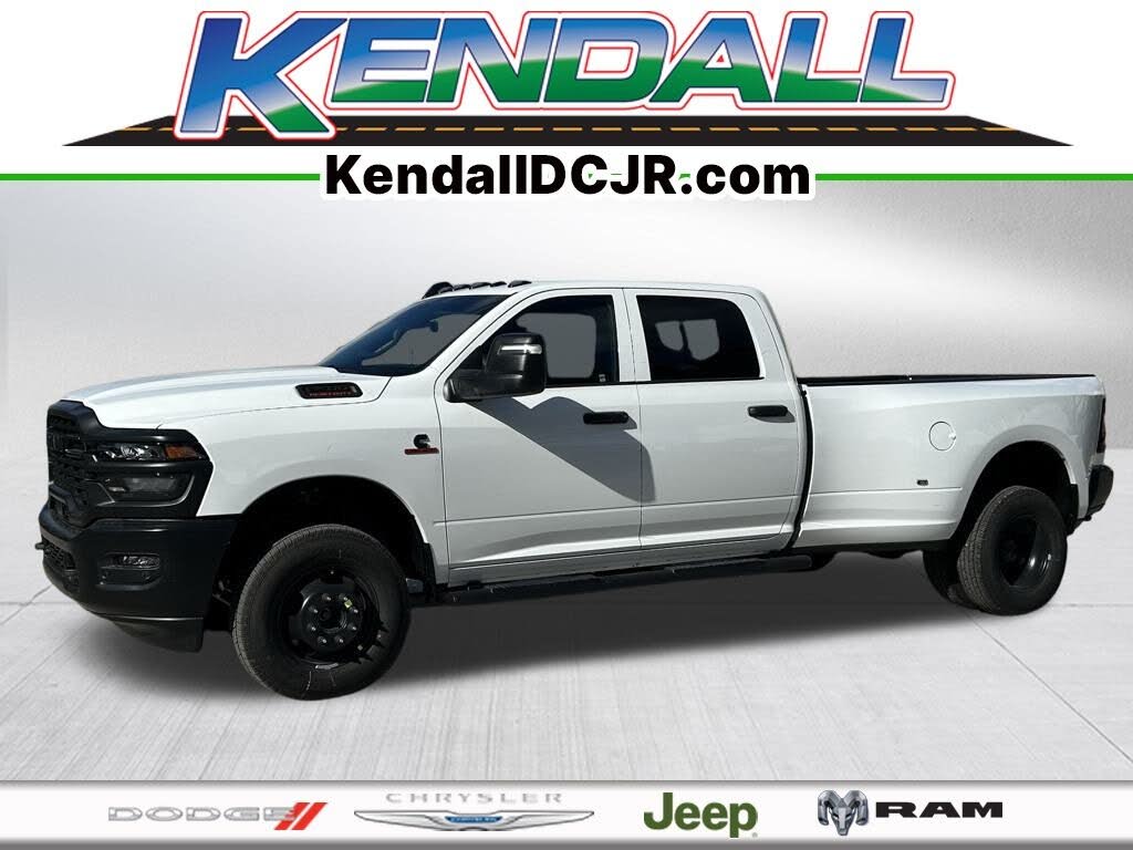 2026 RAM 3500 Tradesman Crew Cab LB DRW 4WD