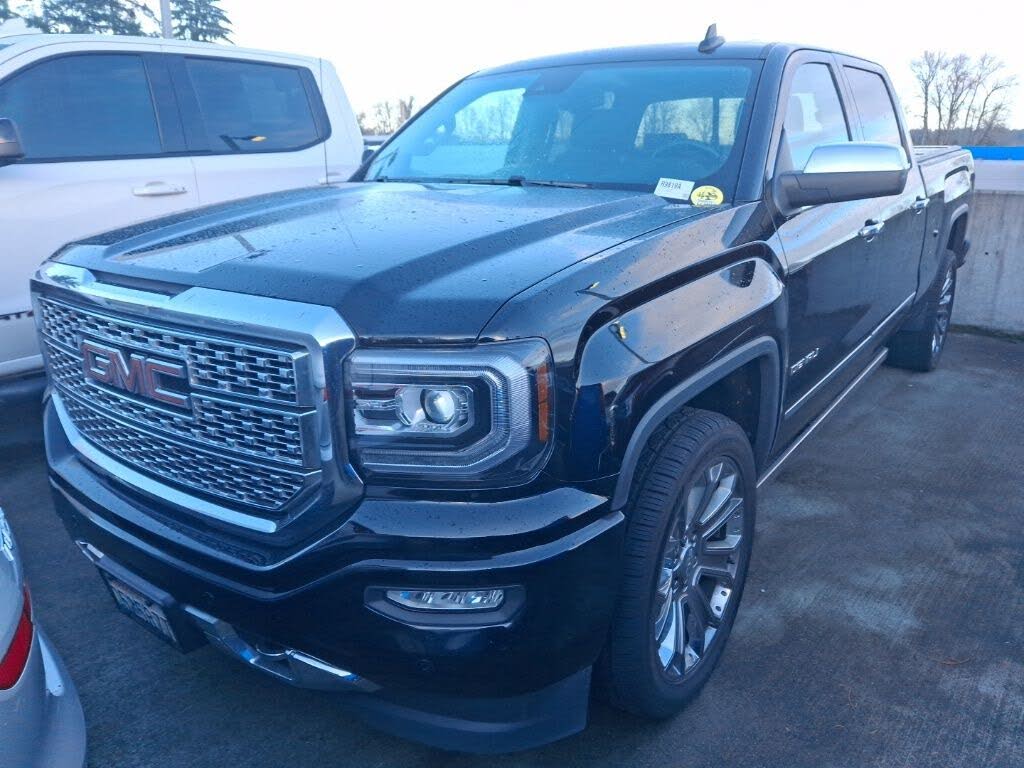 2017 GMC Sierra 1500 Denali Crew Cab 4WD