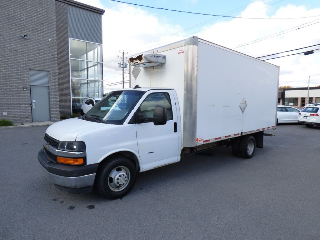 2019 Chevrolet Express Chassis 3500 177 Cutaway RWD