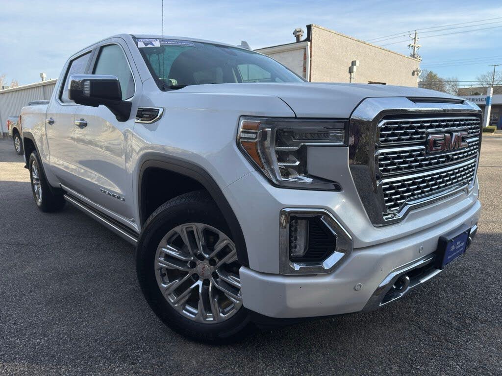 2020 GMC Sierra 1500 Denali Crew Cab 4WD