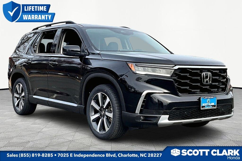 2023 Honda Pilot Touring AWD