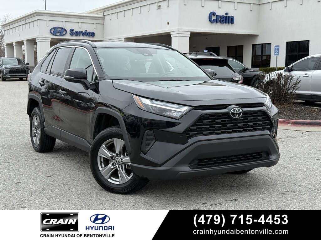 2024 Toyota RAV4 XLE FWD