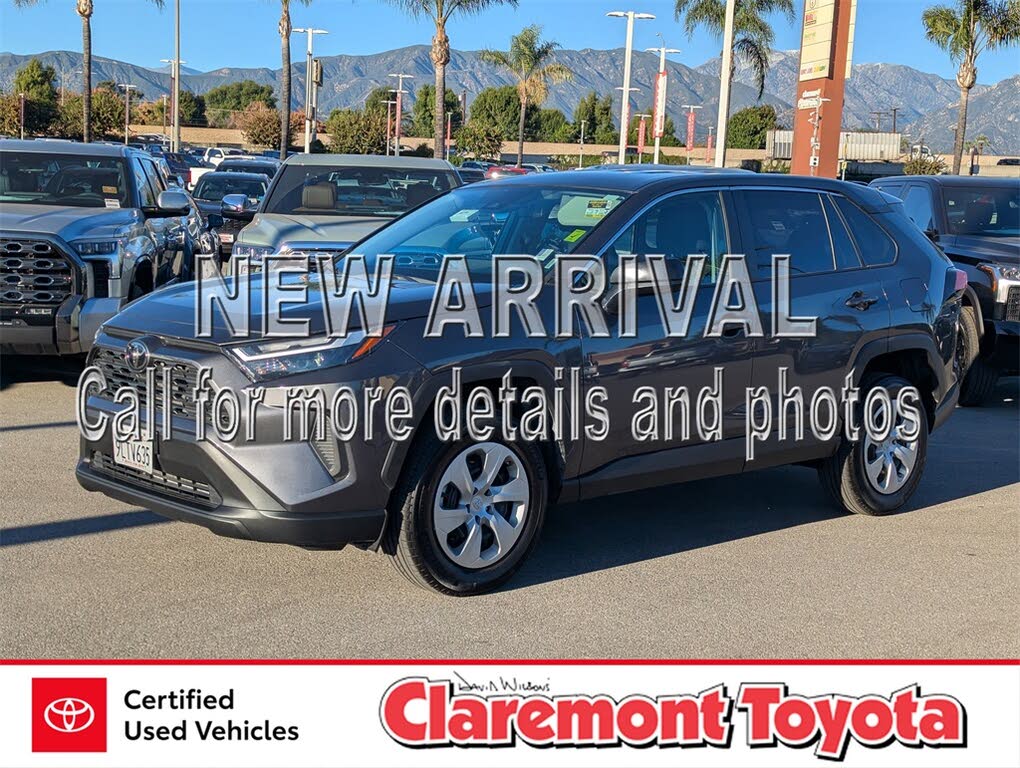 2024 Toyota RAV4 LE AWD