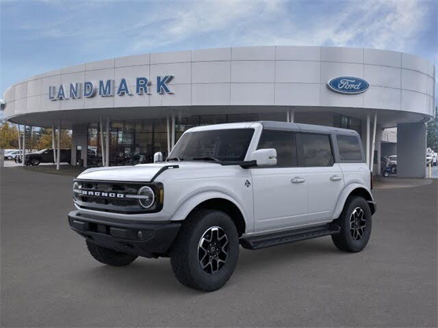 2025 Ford Bronco Outer Banks 4-Door 4WD