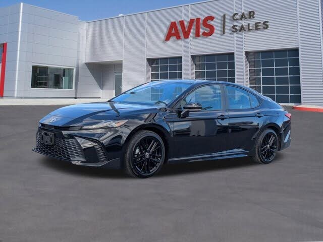 2025 Toyota Camry SE FWD