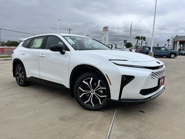 2025 Toyota Crown Signia XLE AWD