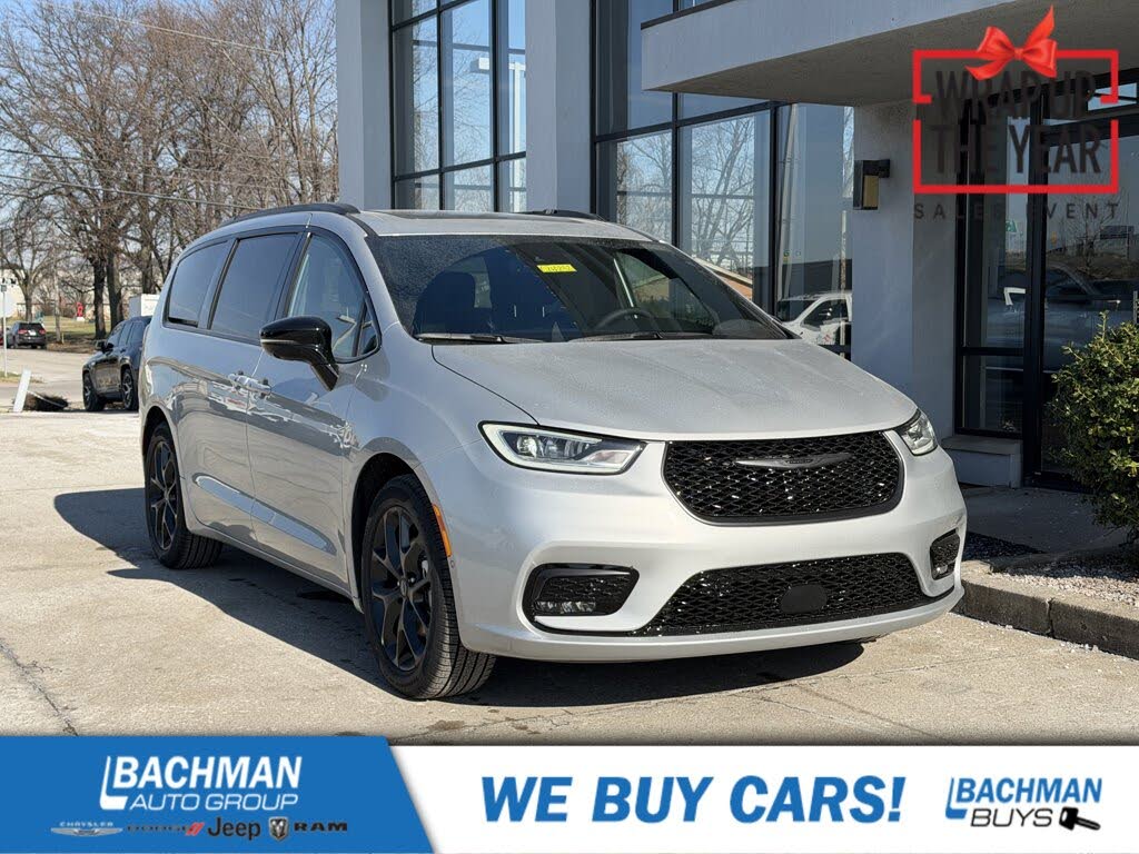 2026 Chrysler Pacifica Limited FWD