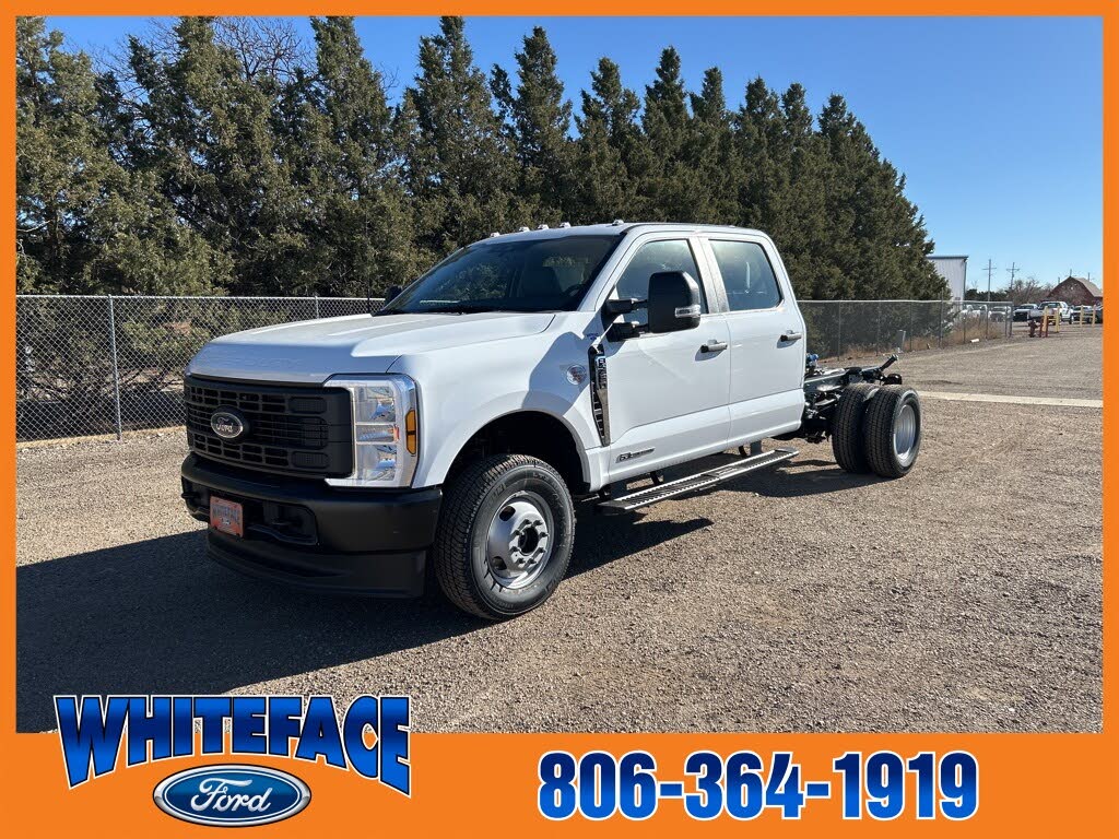 2026 Ford F-350 Super Duty Chassis XL Crew Cab DRW 4WD