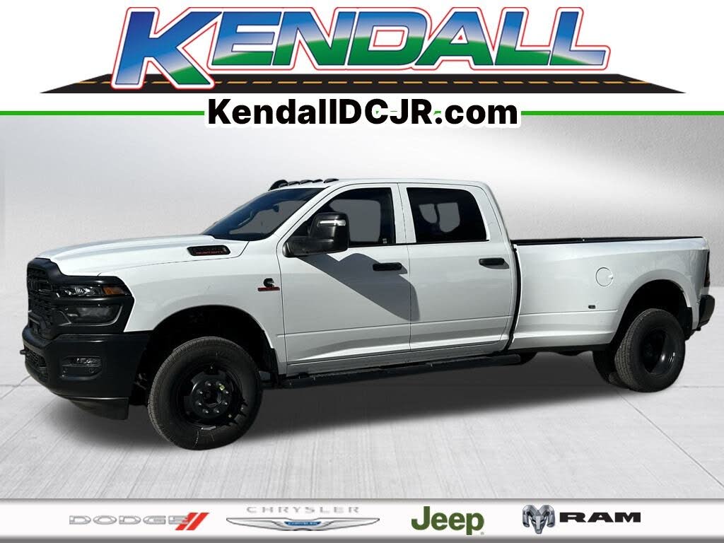 2026 RAM 3500 Tradesman Crew Cab LB DRW 4WD