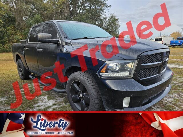 2014 RAM 1500 Express Crew Cab RWD