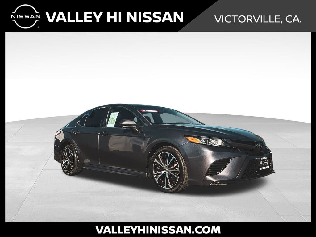 2019 Toyota Camry SE FWD