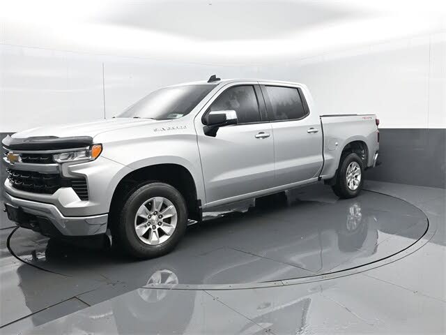 2022 Chevrolet Silverado 1500 LT Crew Cab 4WD
