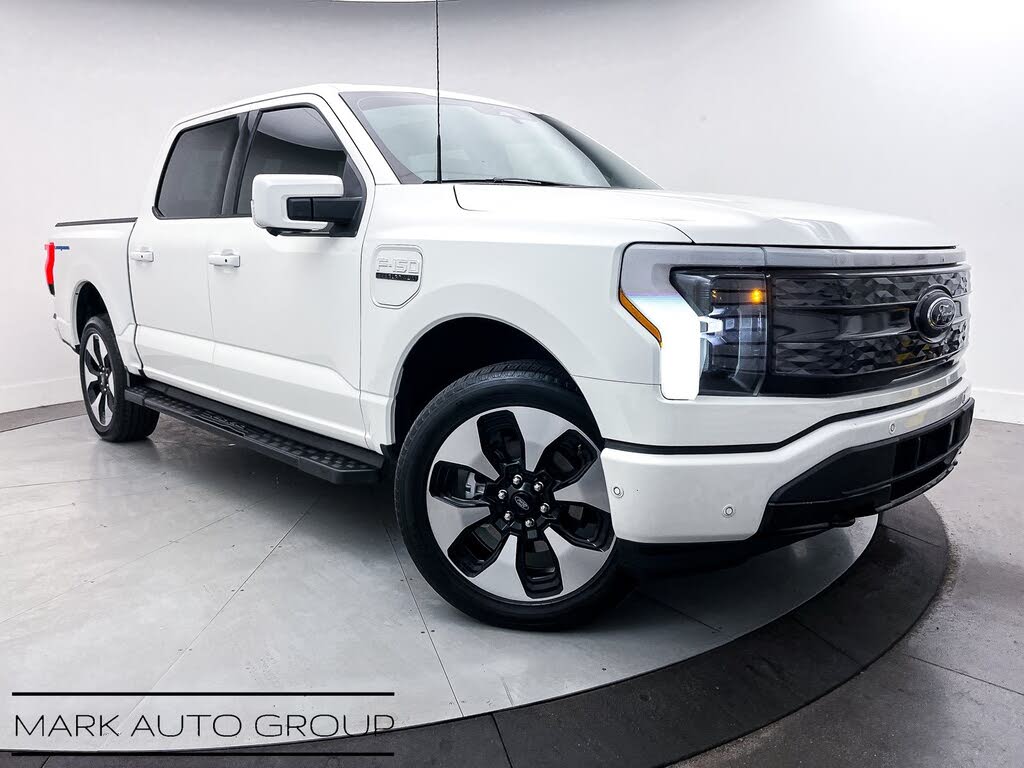 2022 Ford F-150 Lightning Platinum SuperCrew AWD