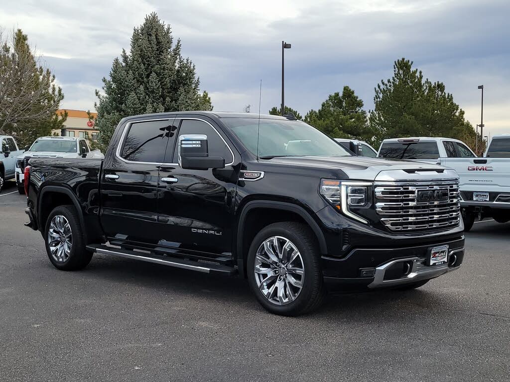 2023 GMC Sierra 1500 Denali Crew Cab 4WD
