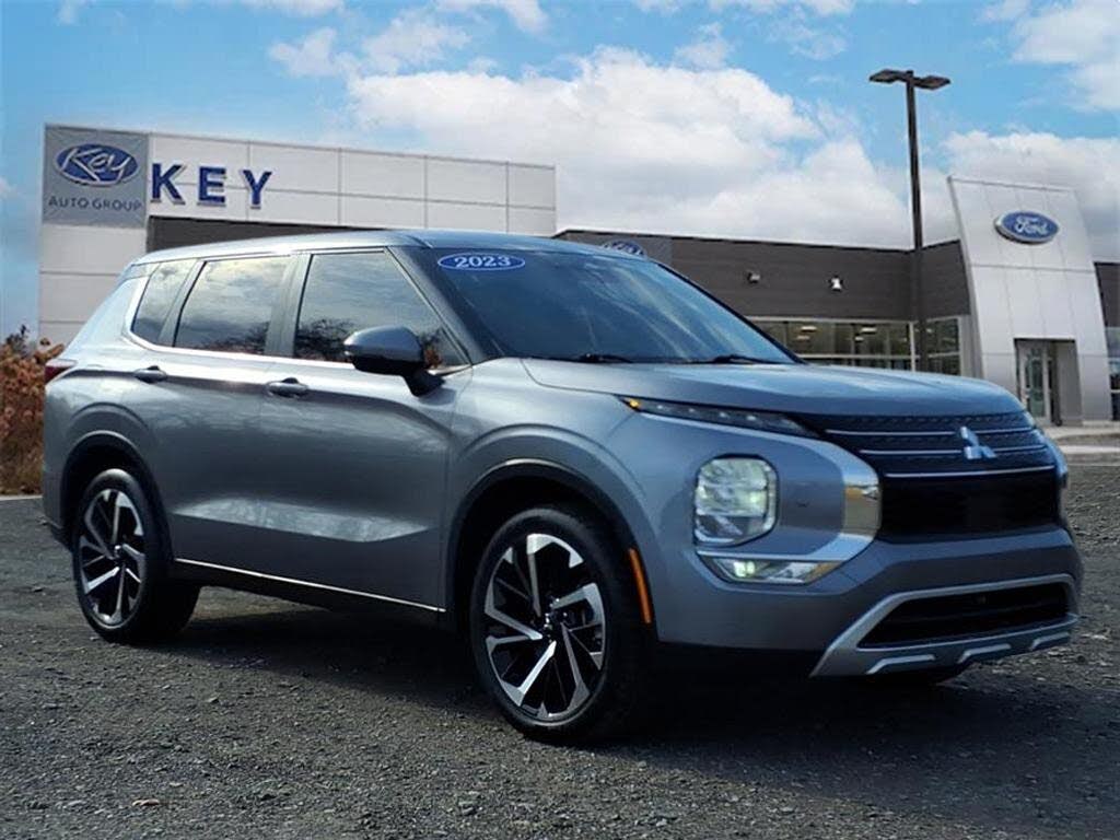 2023 Mitsubishi Outlander SE S-AWC