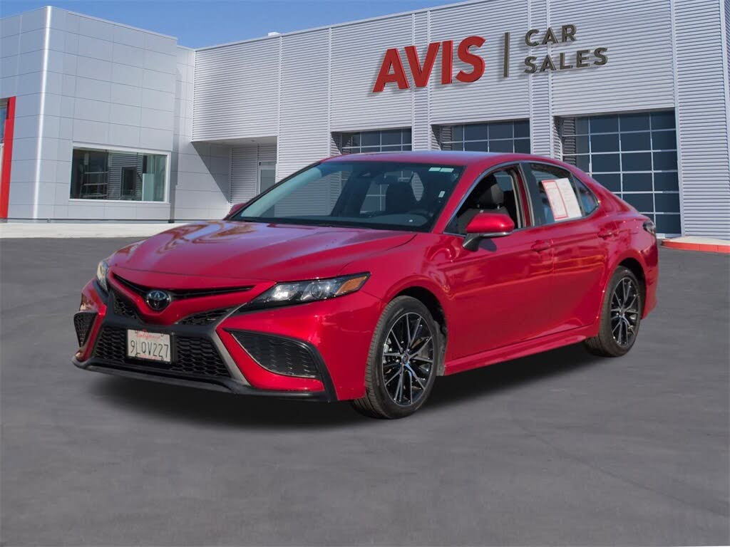 2024 Toyota Camry SE FWD