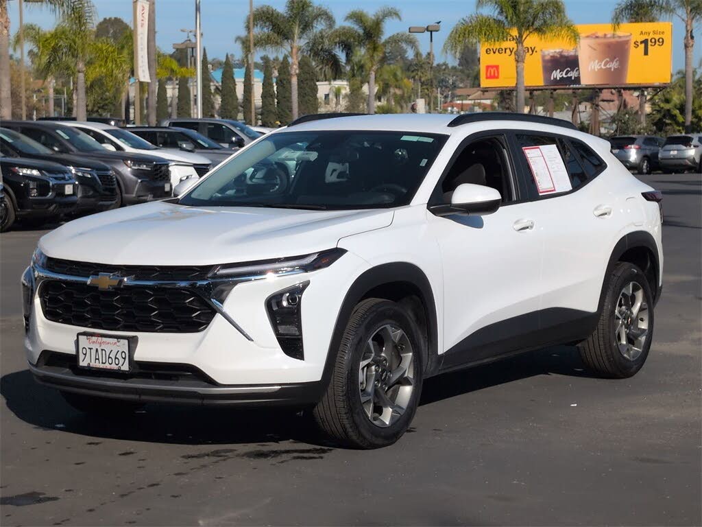 2025 Chevrolet Trax LT FWD