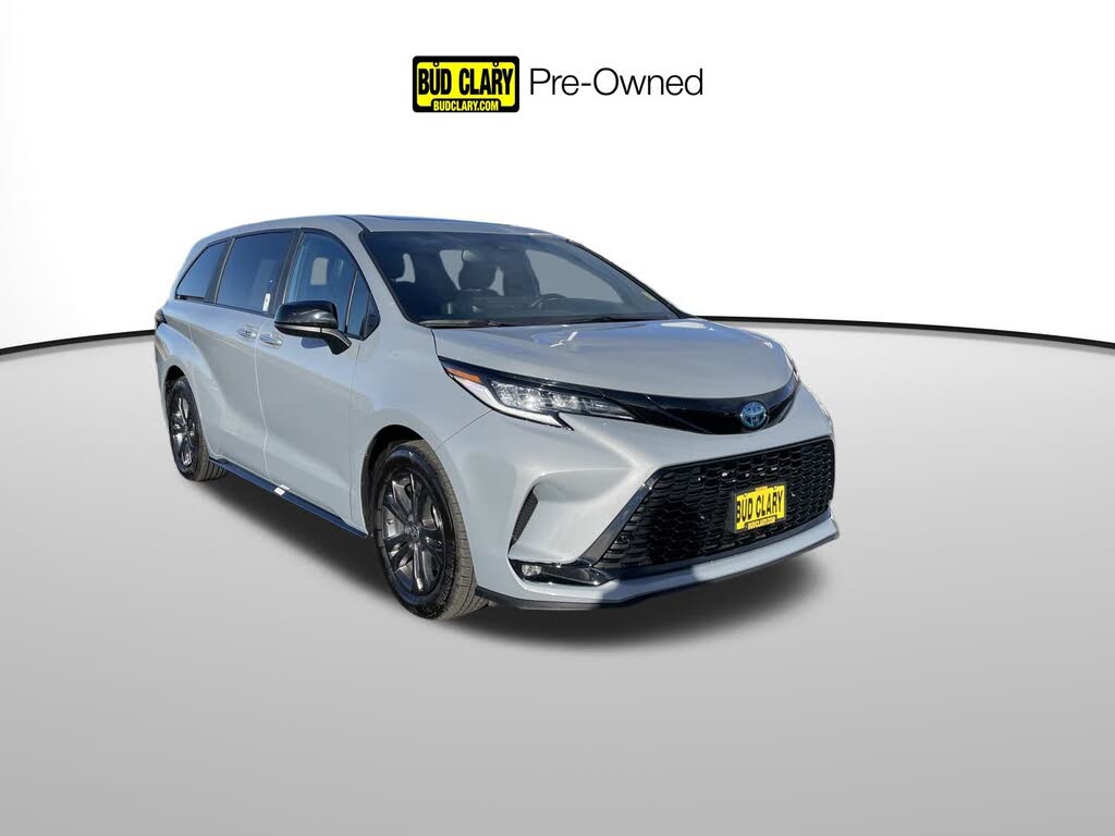 2025 Toyota Sienna XSE 7-Passenger AWD