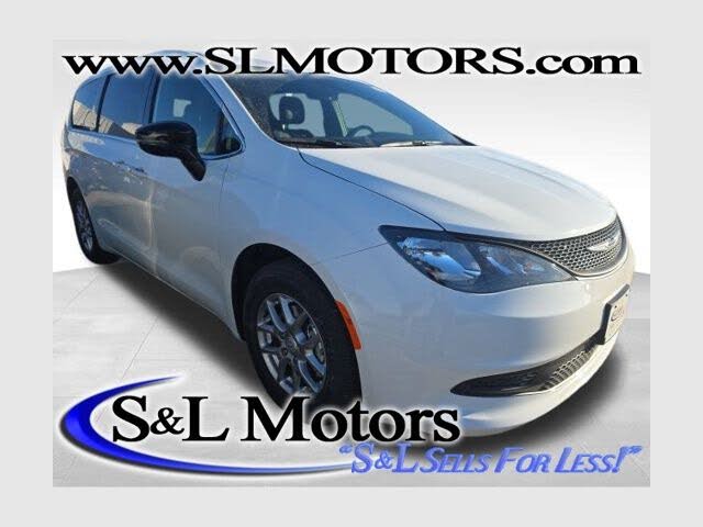 2026 Chrysler Voyager LX FWD