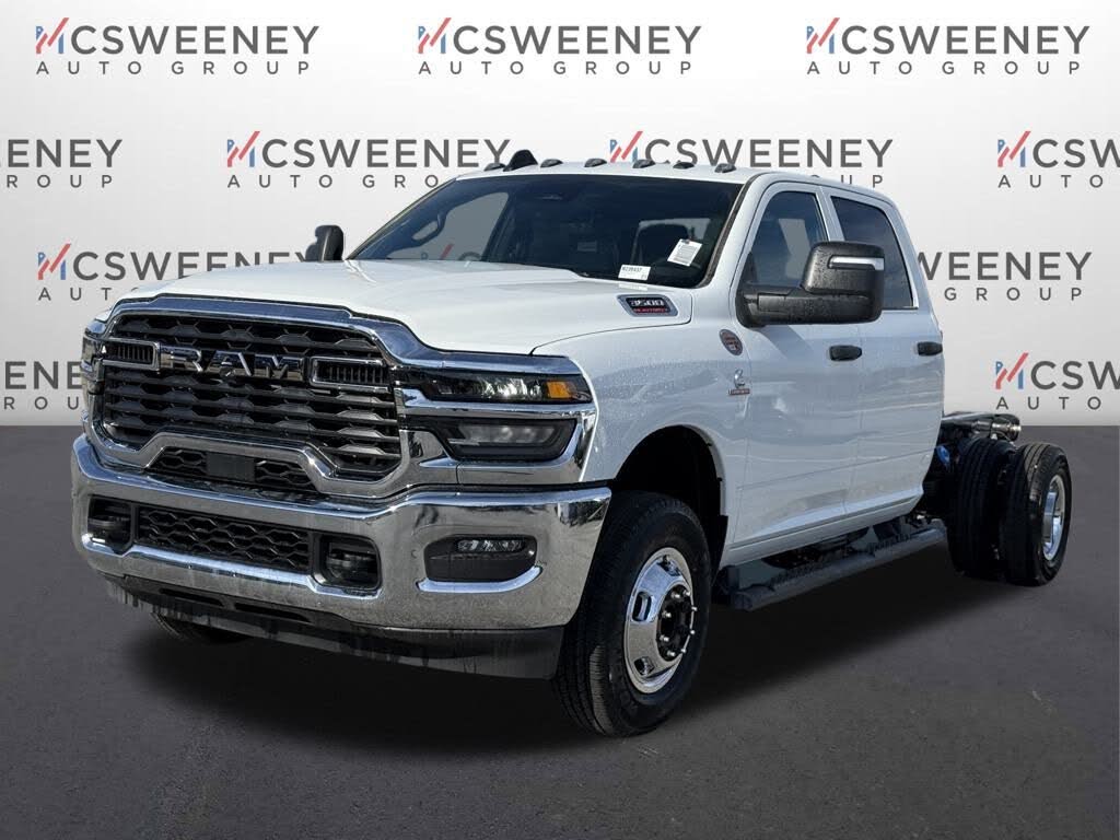 2026 RAM 3500 Chassis Tradesman Crew Cab LB DRW 4WD