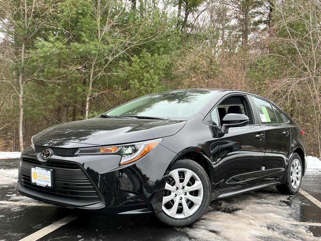 2026 Toyota Corolla LE FWD