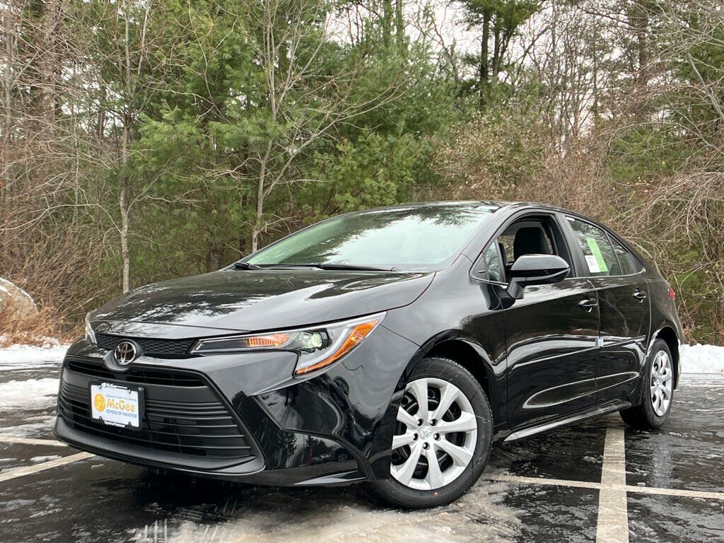 2026 Toyota Corolla LE FWD