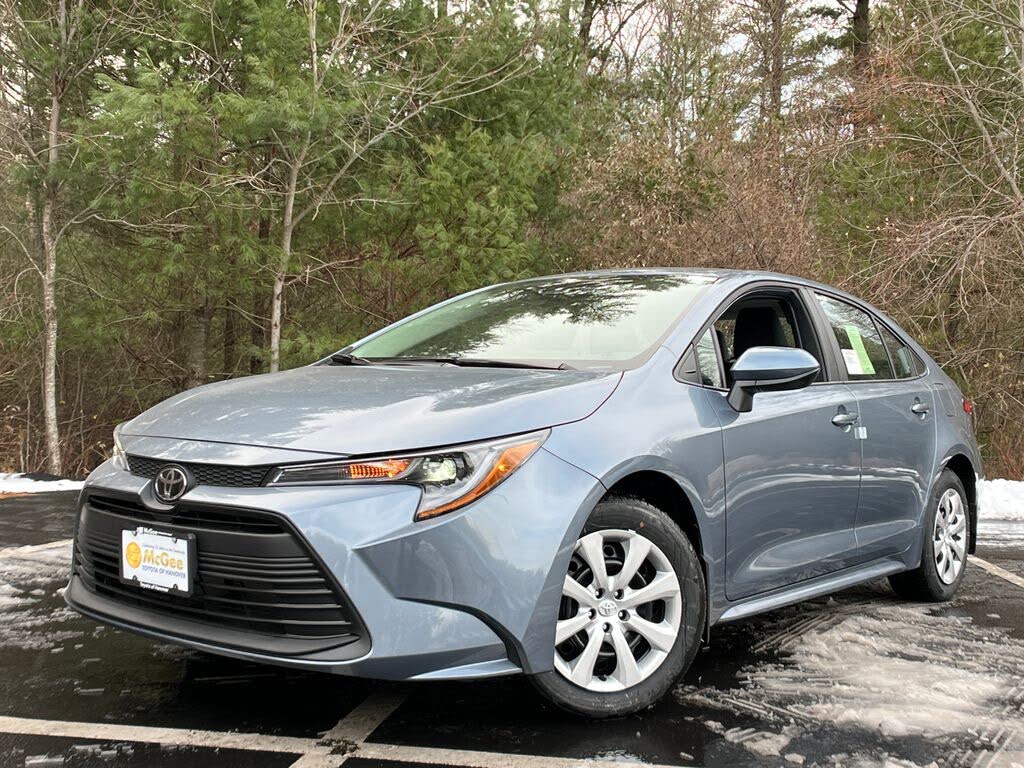 2026 Toyota Corolla LE FWD