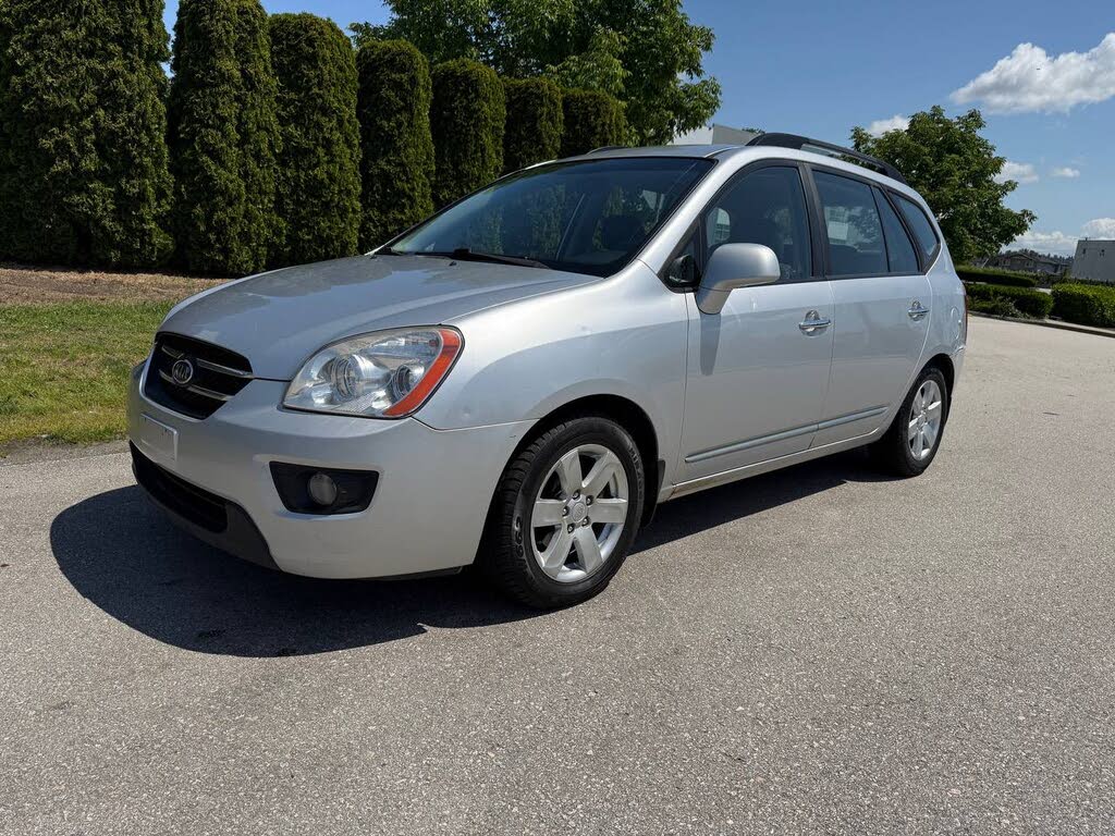 2009 Kia Rondo Base