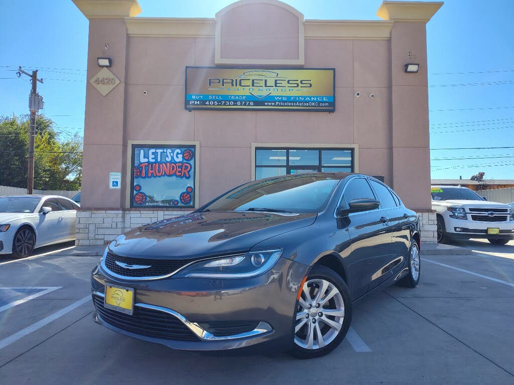 2015 Chrysler 200 Limited Sedan FWD