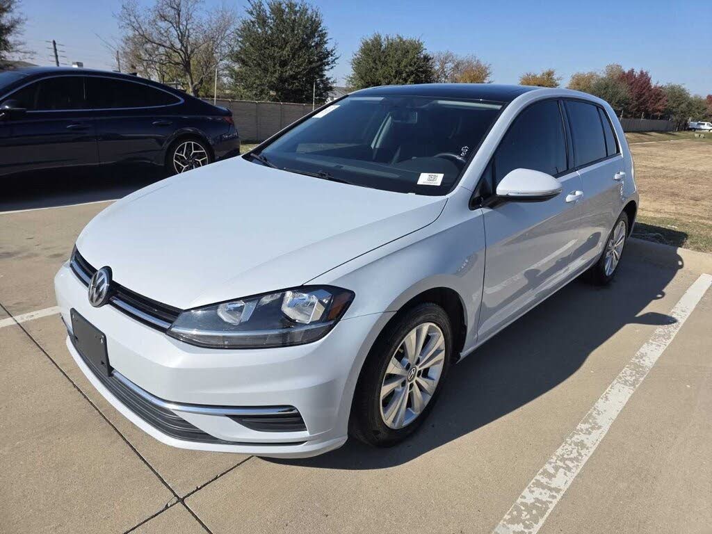 2021 Volkswagen Golf TSI FWD