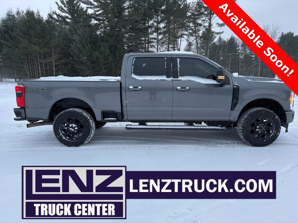 2023 Ford F-250 Super Duty XLT Crew Cab 4WD
