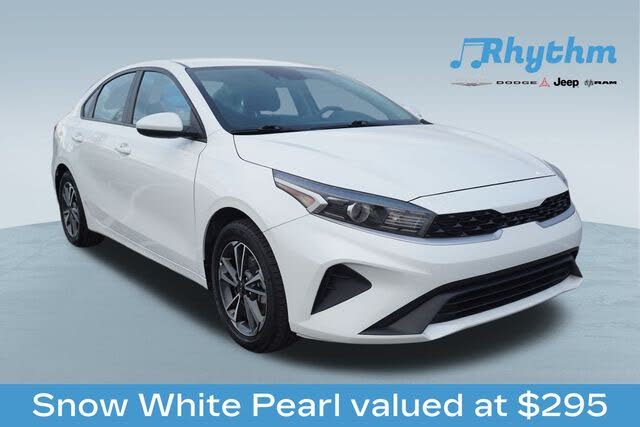 2023 Kia Forte LXS FWD