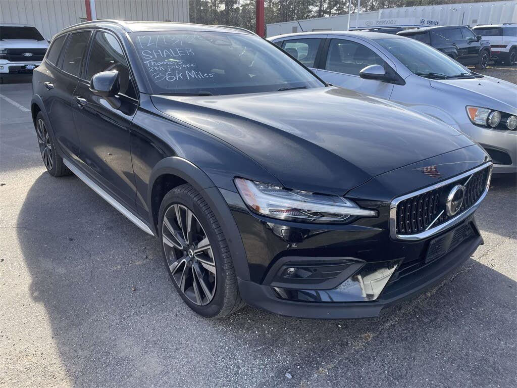 2023 Volvo V60 Cross Country B5 Ultimate AWD