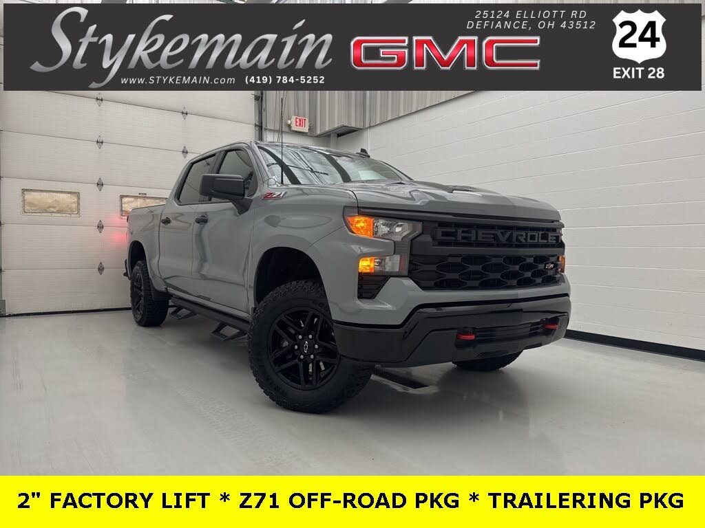 2024 Chevrolet Silverado 1500 Custom Trail Boss Crew Cab 4WD