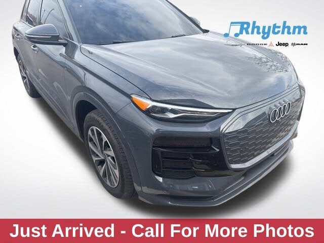 2025 Audi Q6 e-tron quattro Premium