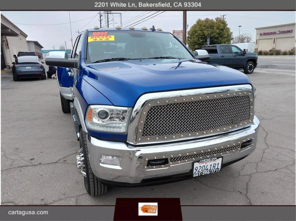 2014 RAM 3500 Laramie Mega Cab DRW 4WD