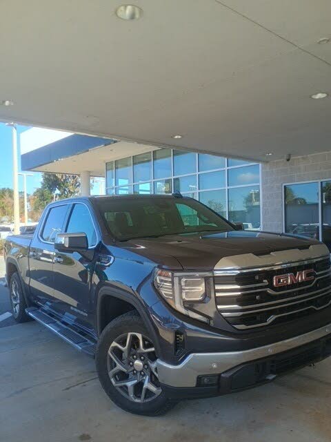 2022 GMC Sierra 1500 SLT Crew Cab 4WD