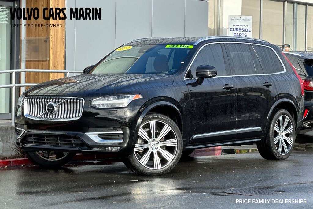 2023 Volvo XC90 B6 Ultimate Bright Theme 7-Passenger AWD