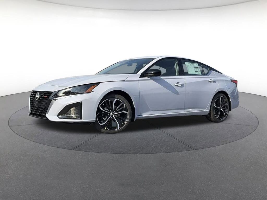 2025 Nissan Altima 2.5 SR FWD