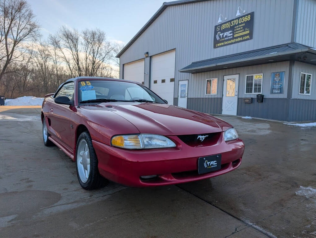 1995 Ford Mustang GT Convertible RWD
