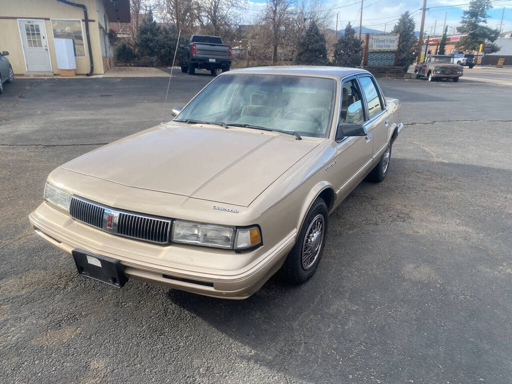 1995 Oldsmobile Ciera 4 Dr SL Sedan